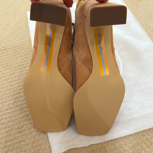 Beige camel colored suede boots by Sam Edelman - Picture 6 of 8